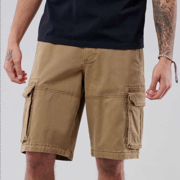 NWT Hollister "Epic Flex" Khaki Cargo Shorts - Picture 1 of 7
